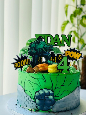 Pentru băieți - Topper de tort  personalizat cu element special din carton sub forma de elemente pentru torturile cu tematica Hulk