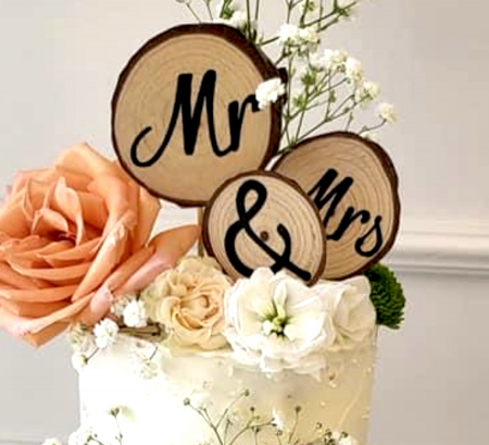 Nuntă - Suita topper cu Mr and Mrs tip lemn