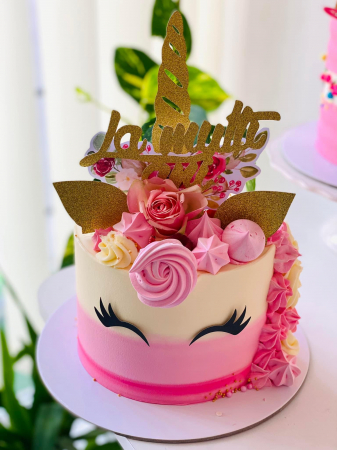 Topper de tort cu element special din carton sub forma de cap de corn de unicorn auriu glitter cu coronita din flori [5]