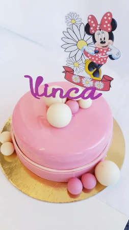 Topper tort cu Minnie cu banner si margarete [1]