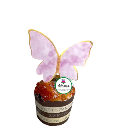 Fluturași - Topper de tort cu element din carton personalizat cu un fluture mare roz deschis cu contur galben tip auriu