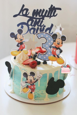 Topper de tort  personalizat cu element special din carton sub forma de Mickey cu cifra 3 trei bleu cu buline albe [1]