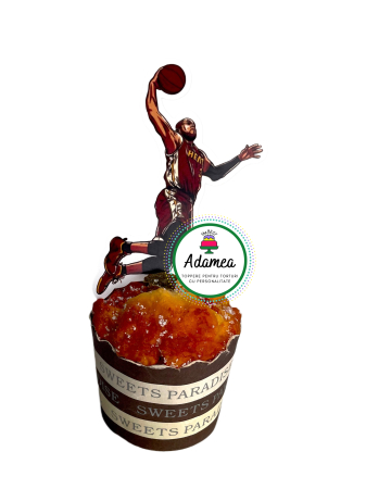 Final de an scolar - Topper de tort  personalizat cu element special din carton  premium de inalta calitate sub forma  de  jucator de basket profesionist