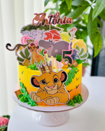 Topper de tort  personalizat cu element special din carton  premium de inalta calitate sub forma  de Simba sau Lion King Regele Leu cu frunze mare, cap cu coroana [1]