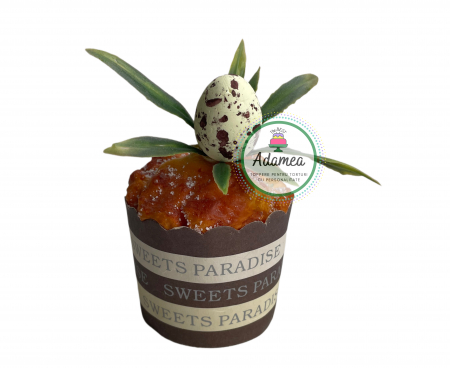Produse din plastic/lemn/material textil - Topper de tort  personalizat cu element special din plastic si polistiren cu ou crem cu pete maro tip ou de prepelita  si iarba pentru torturile de Paste sau cu dinozauri
