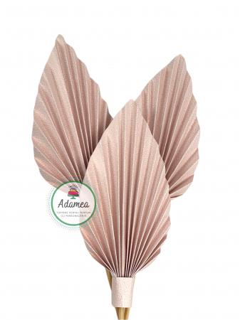 Topper de tort cu element special din carton sub forma de evantai sau frunza de palmier roz prafuit [0]