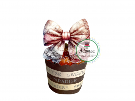 Fundite - Topper de tort  personalizat cu element special din carton sub forma de  fundita dantelata in culori pastel de roz prafuit, gri, bleo si crem