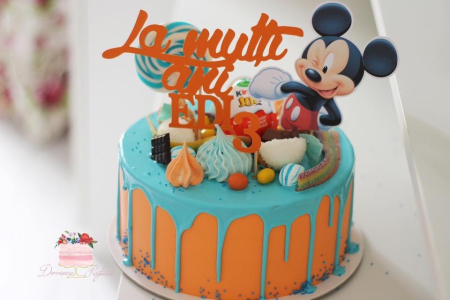 Topper de tort  personalizat cu element special din carton sub forma de Mikey hotarat [3]