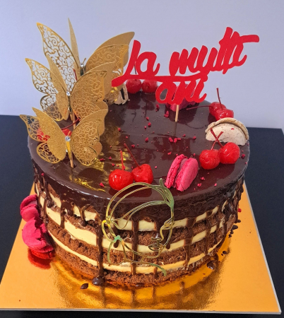 Topper de tort cu element special din carton sub forma de mesaj La multi ani rosu sidef