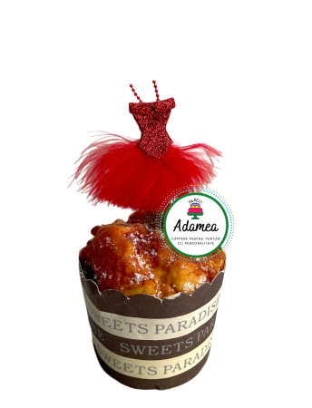 Toppere tort - Topper de tort  personalizat cu element special din carton glitterat sub forma de rochita de balerina cu puf rosu