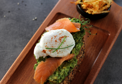 RAKI Platou pentru servire 40x15x1,5cm cu maner, din lemn [2]