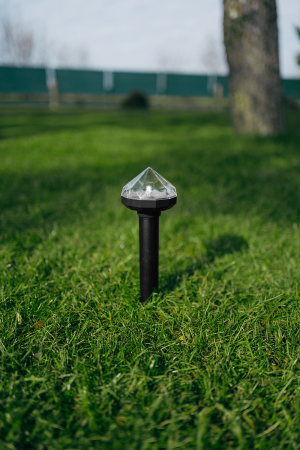 Dispozitiv Solar Anti Cartite si Rozatoare Bradas, Aparat cu Ultrasunete Vibratii si LED Decorativ pentru Gradina [1]