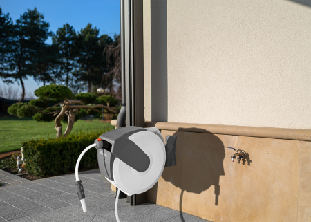 Tambur Automat cu Furtun de Gradina 1/2 25m White Line Bradas, Carcasa Retractabila de Perete XL [1]
