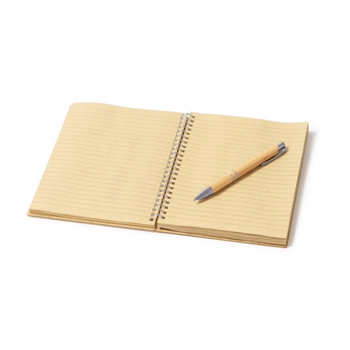 Agenda personalizata din lemn cu mesaj Liste de cumparaturi si planuri de cucerire a lumii [2]