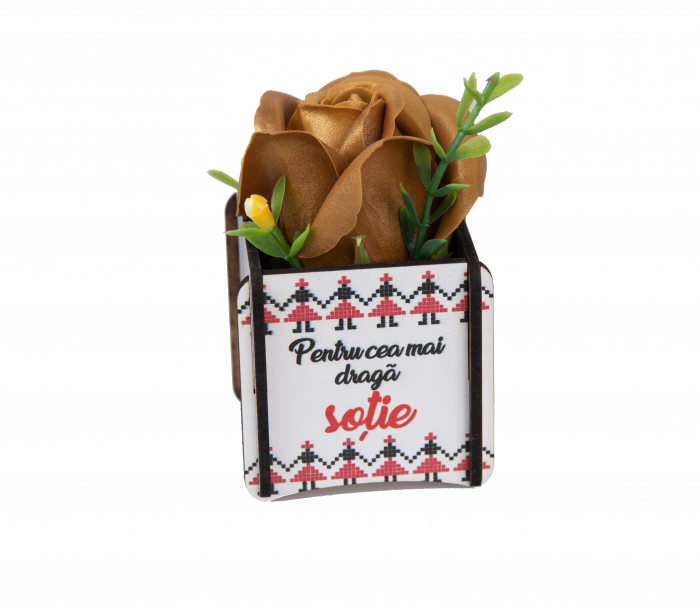 Cutie lemn personalizata cu trandafir de sapun Cea mai draga sotie [3]