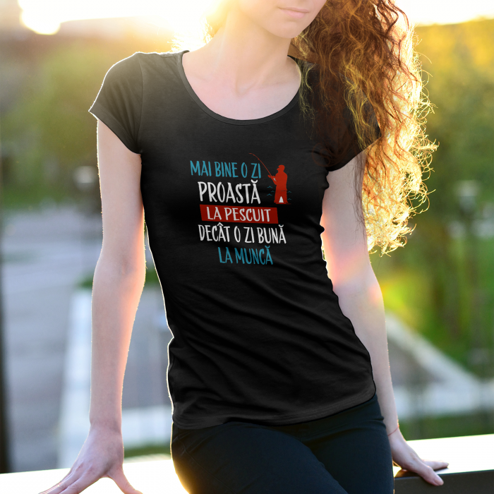 Tricouri personalizate cu mesaj Mai bine o zi proasta la pescuit [2]