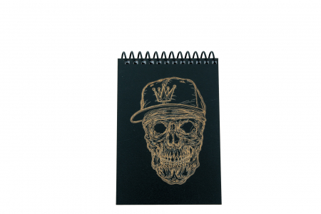 Agende personalizate - Agenda personalizata din lemn cu craniu cu sapca, A6