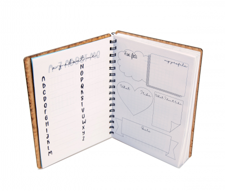 Agenda personalizata din lemn tip planner cu nume [3]