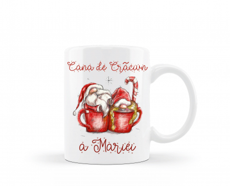 Cani albe si colorate - Cana personalizata cu nume de Craciun gnom in cana