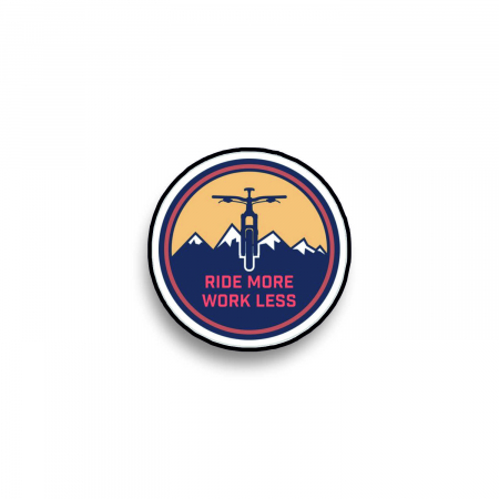 Insigne/Brose - Insigna personalizata cu brosa Ride more work less
