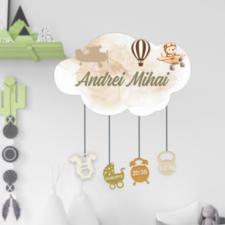 Articole pentru copii - Ornament norisor din lemn personalizat cu nume Honey Bear Hug