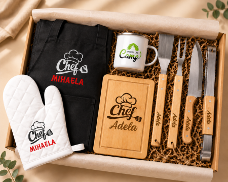 Seturi Cadou Personalizate - Set BBQ personalizat cu sort,cana si manusa