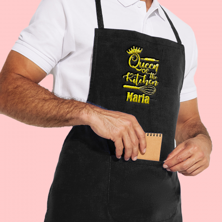 Sorturi - Sort personalizat prin brodare Queen of the kitchen