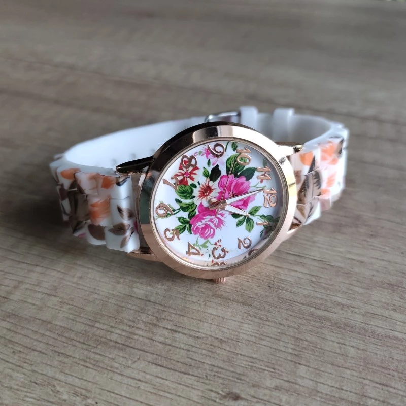 Ceas dama auriu, cadran cu flori si curea model floral [2]
