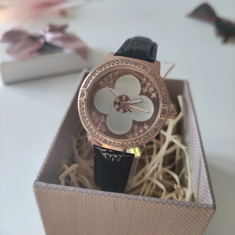 ceas auriu dama cu pietricele pe cadran, model floral [2]