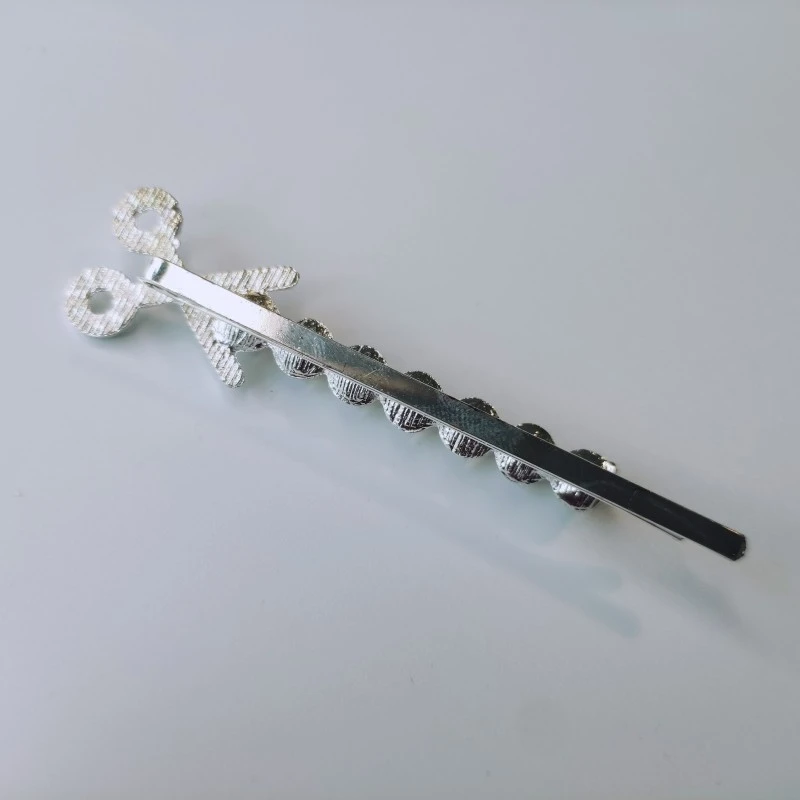 agrafa par, din metal, decorata cu pietricele si perle albe din plastic [3]