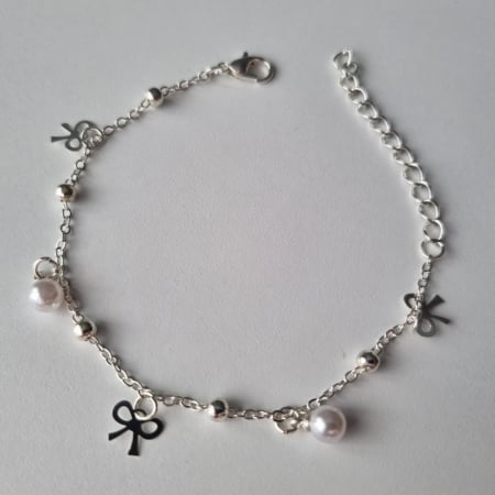 Bratara dama argintie cu charm fundita si pietricele – Airmag [3]