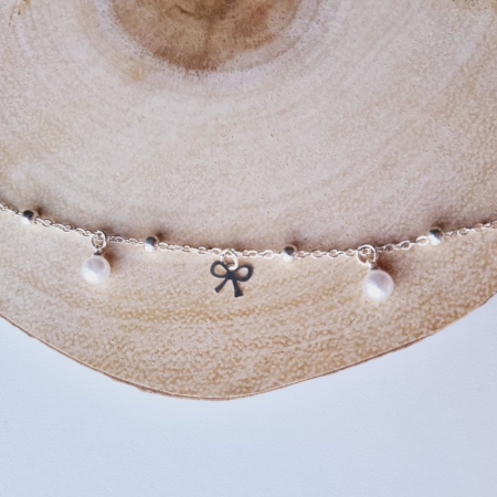 Bratara dama argintie cu charm fundita si pietricele – Airmag [2]