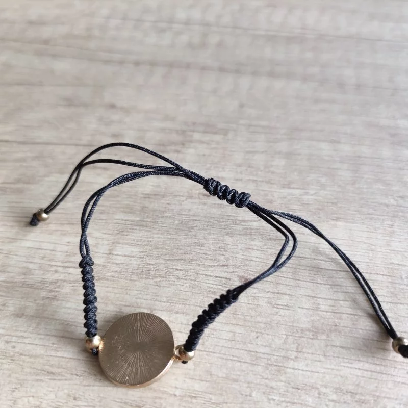 Bratara handmade cu charm pictat [2]