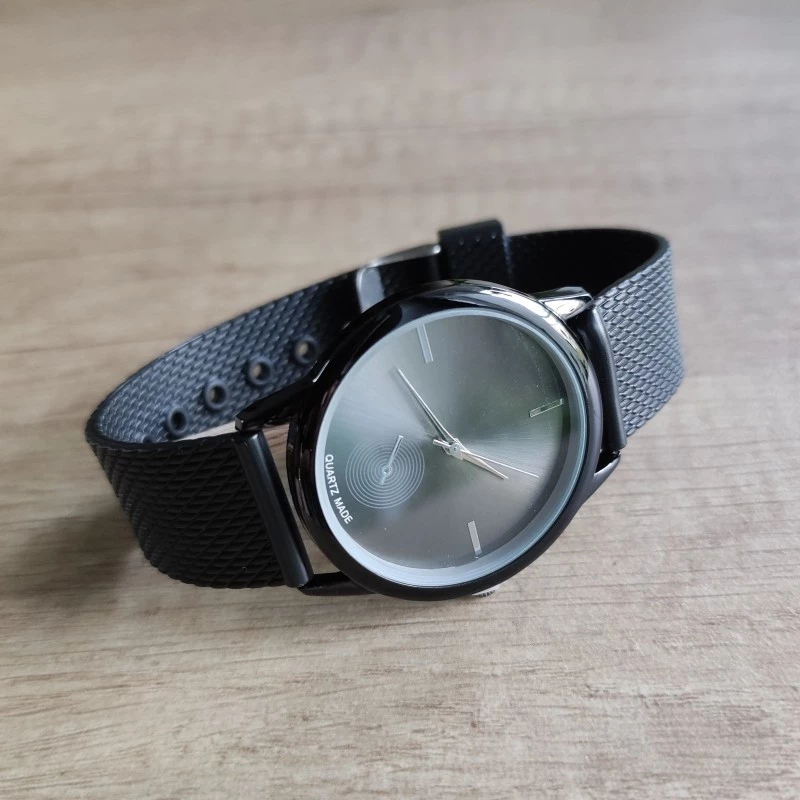 Ceas dama, cadran negru, curea silicon, ceas fashion [1]