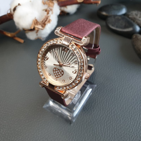 ceas dama cu inima decorat cu pietricele si curea bordo din piele [1]