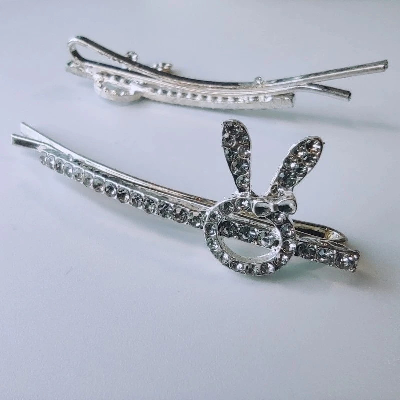 agrafa par, din metal, decorata cu pietricele