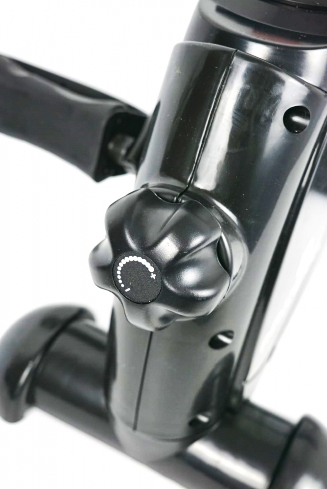 aparat-de-antrenament-cu-pedale-Newcential.jpg [8]