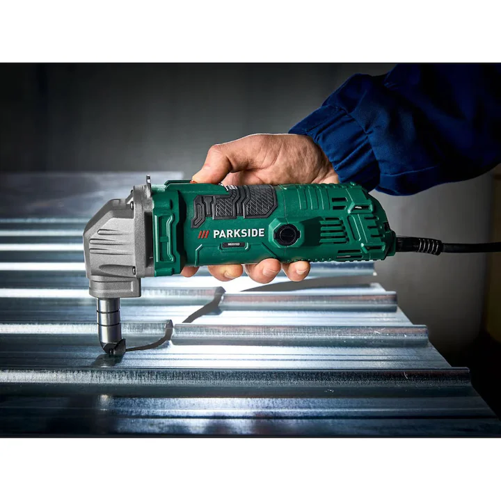 foarfeca-electrica-pentru-taiat-tabla-parkside-pmk-550-b1-550w-verde.jpg [4]