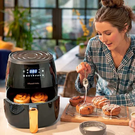 Friteuza-Cu-Aer-Cald-Russell-Hobbs-SatisFry-Large-26510-56-Negru-Eficienta-Energetica.jpg [8]