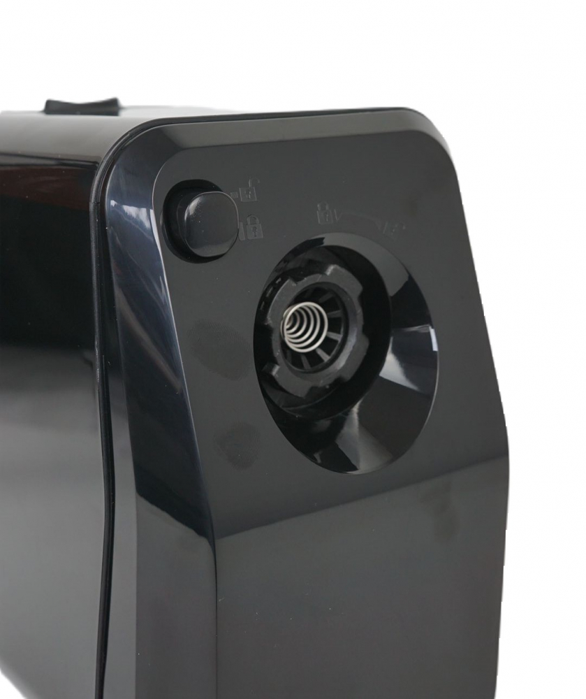 masina-de-tocat-carne-switch-on-600w-functie-reverse-negru-accesorii-incluse.jpg [4]