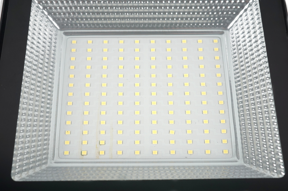 proiector-led-slim-rixme-100w-ip66-negru.jpg [7]