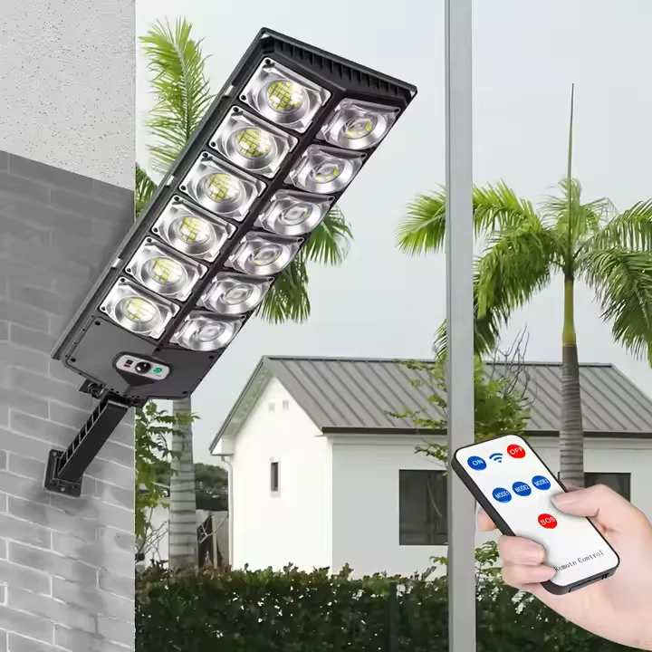 reflector-led-panou-solar-senzor-miscare-gradina-curte.jpg [2]