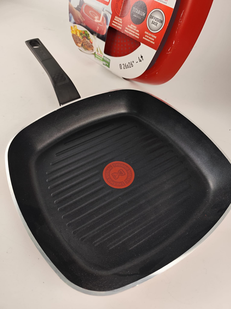 tigaie-grill-tefal-easy-clean-26x26cm-thermo-signal-titanium-rosu.jpg [5]