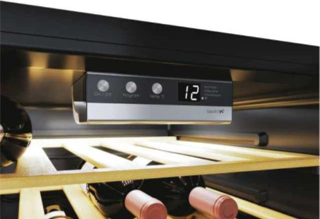 Vitrina de vinuri Candy CWC 200 EELW, 82 sticle, MonoZone, Control electronic, Clasa G, Negru [3]