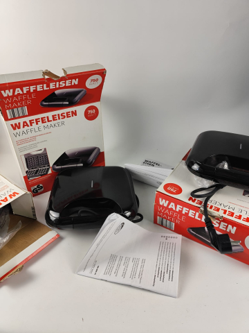 aparat-de-facut-vafe-gofre-NN-WM-01-750W-negru.jpg [4]