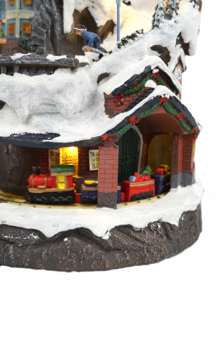 decoratiune-orasel-munte-craciun-lumini-muzica-tren.jpg [3]