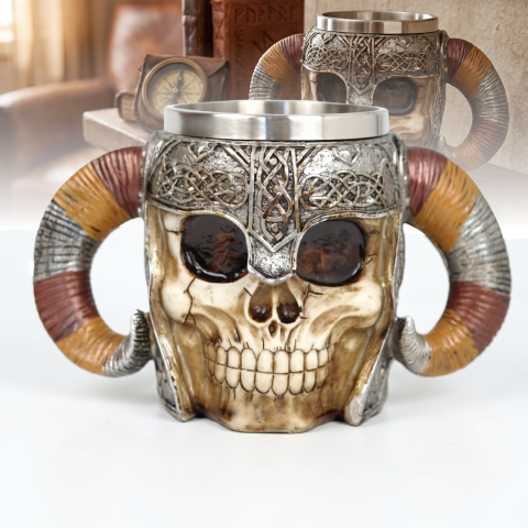 Casa & Bucatarie - halba-bere-craniu-viking-400ml-inox-rasina.jpg