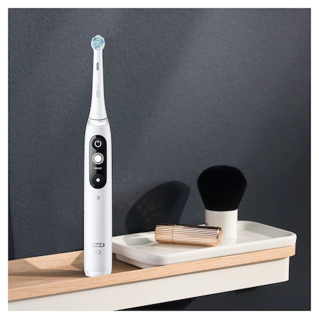 Oral-B-iO7-Periuta-electrica-Tehnologie-Magnetica.jpg [3]