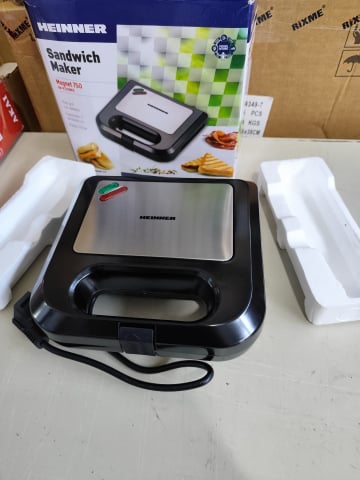 Sandwich-maker-Heinner-SM-K750BKS-750W-placi-grill-antiadezive-negru-inox [0]