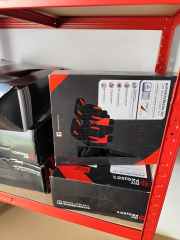 set-huse-auto-my-project-8-piese-negru-rosu.jpg [1]